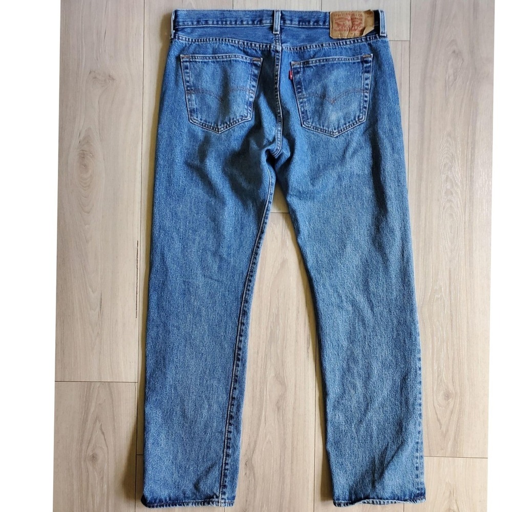 Levis 501 Jeans Mens 35x32 Blue Regular Straight Medium Wash Comfort Denim